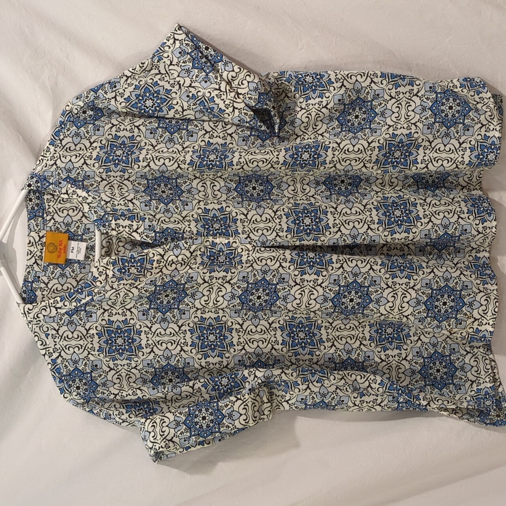 Ruby Rd. | Pullover Casual Top Blue Medallions Short Sleeves Side Slits |MP